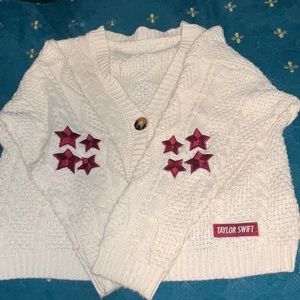 Trade Post: Red cardigan XS/S